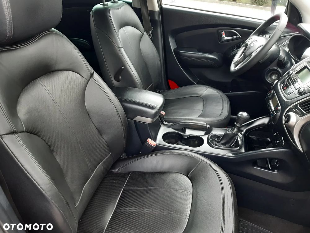 Hyundai ix35 2.0 CRDi Premium 2WD - 24