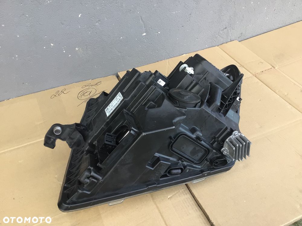 Lampa przednia prawa VW Crafter ll 2 Full Led - 4