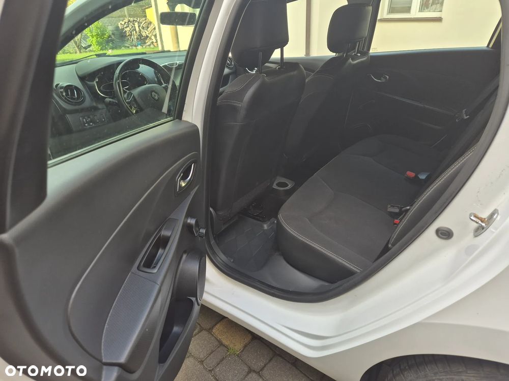 Renault Clio - 8