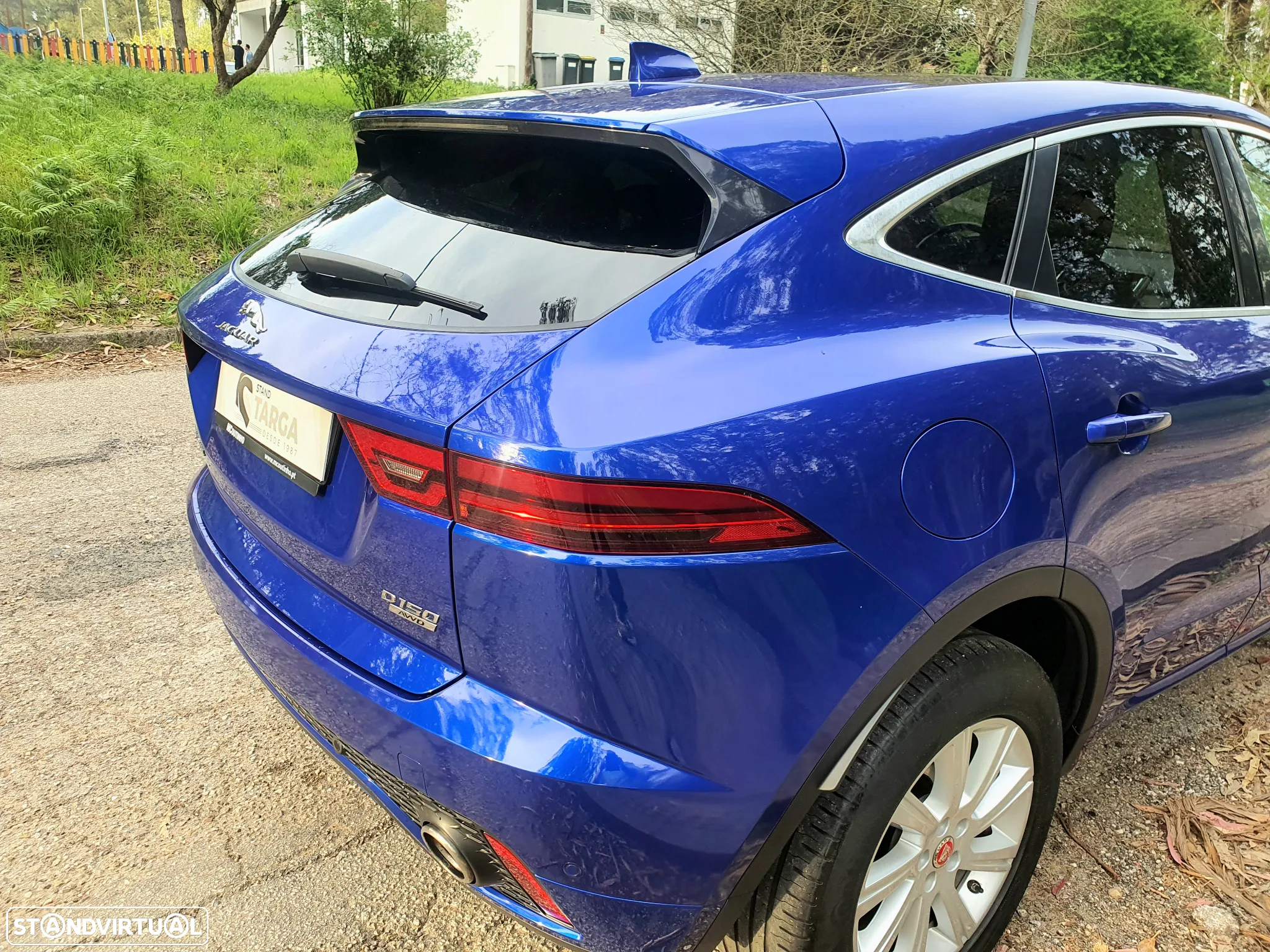 Jaguar E-Pace 2.0 i4D R-Dynamic HSE AWD Aut. - 28