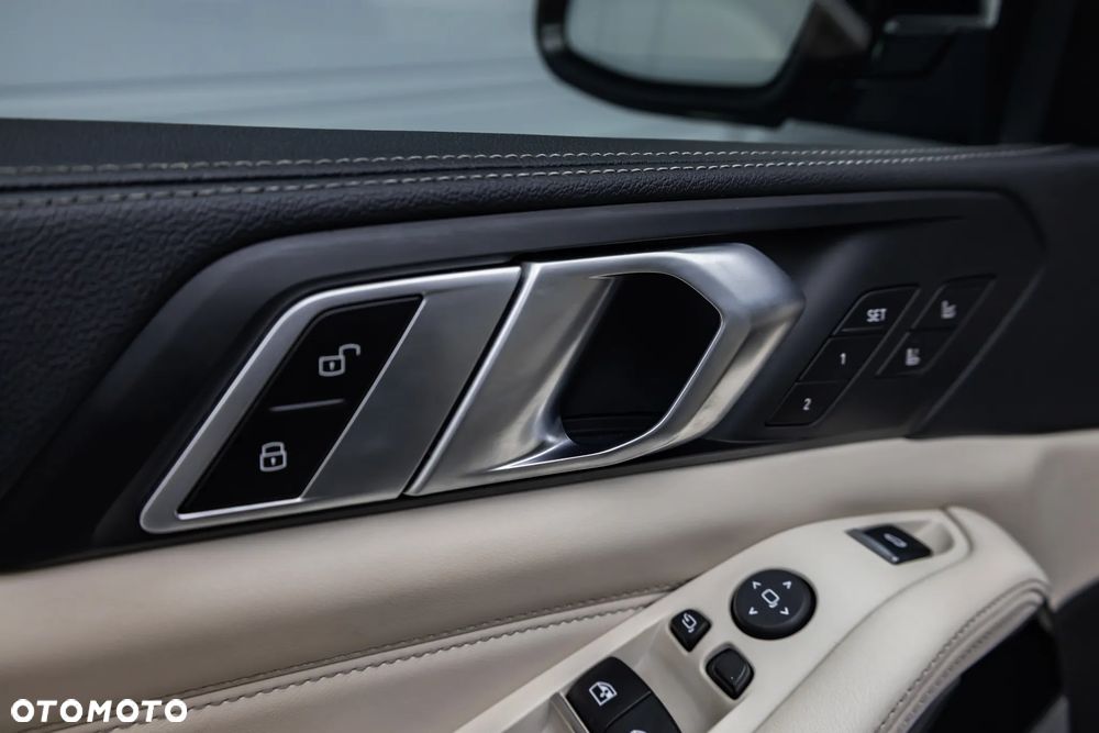 BMW X5 xDrive40i sport - 12