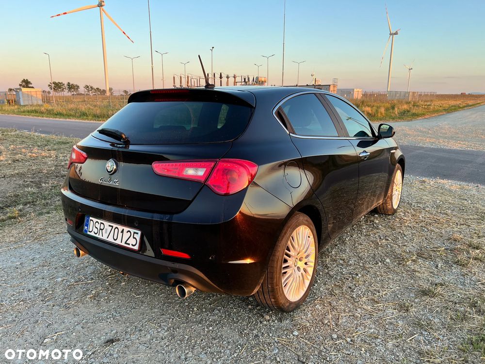 Alfa Romeo Giulietta 2.0 JTDM Exclusive TCT - 5