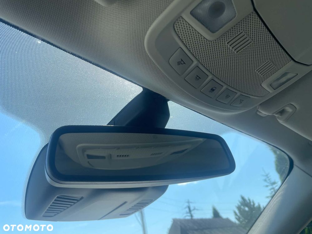 Ford Mondeo 2.0 Ti-VCT Titanium - 19
