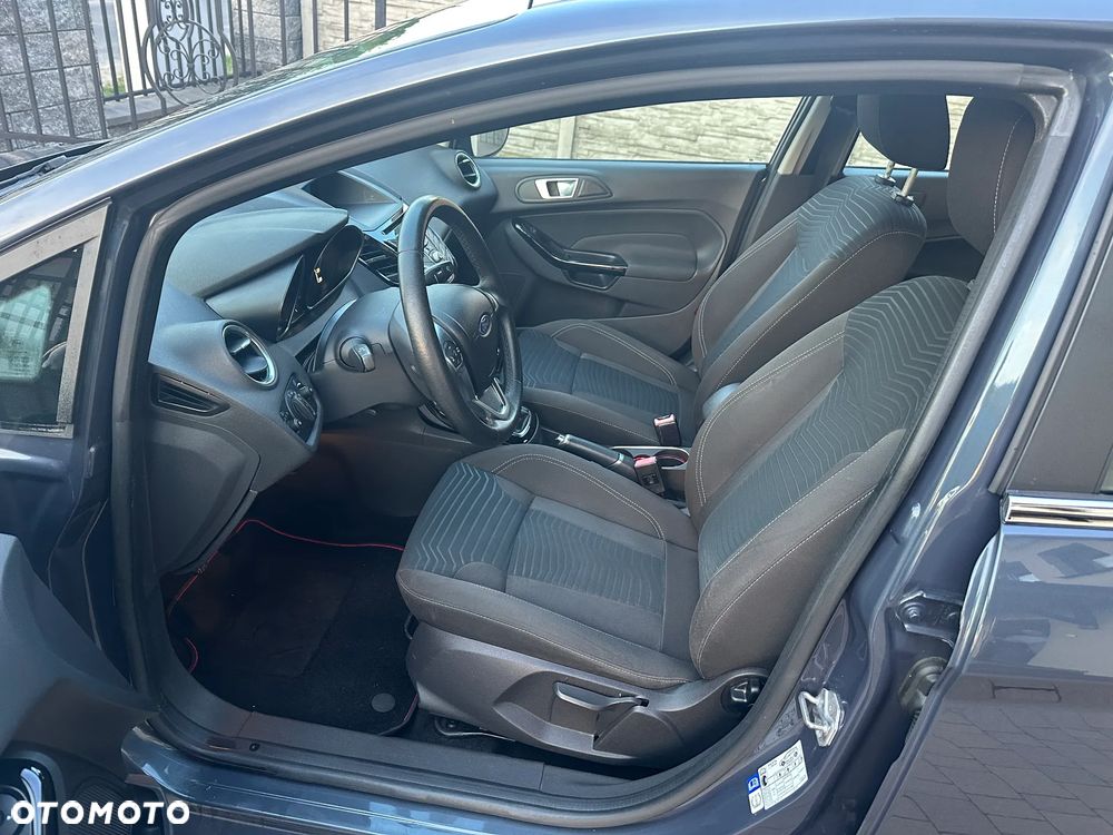 Ford Fiesta 1.5 TDCi SYNC Edition - 17
