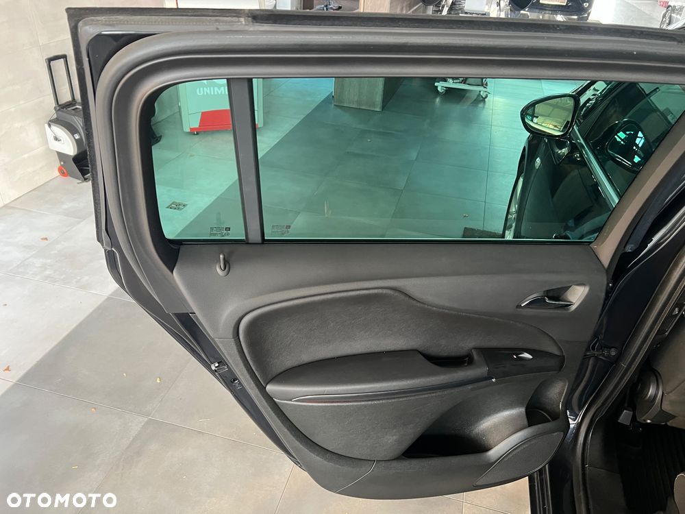 Opel Zafira - 19