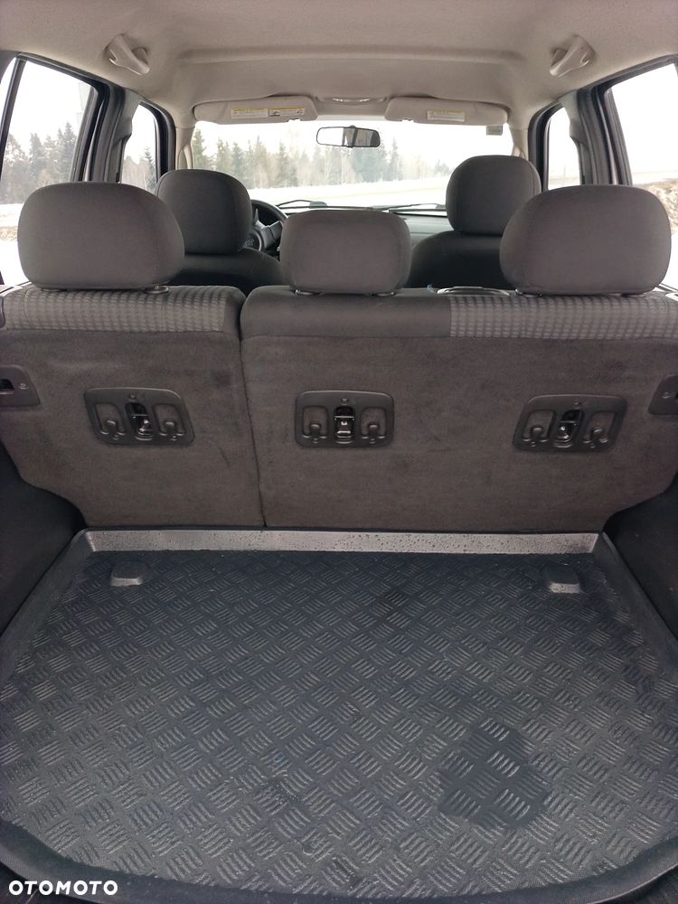 Jeep Cherokee - 13