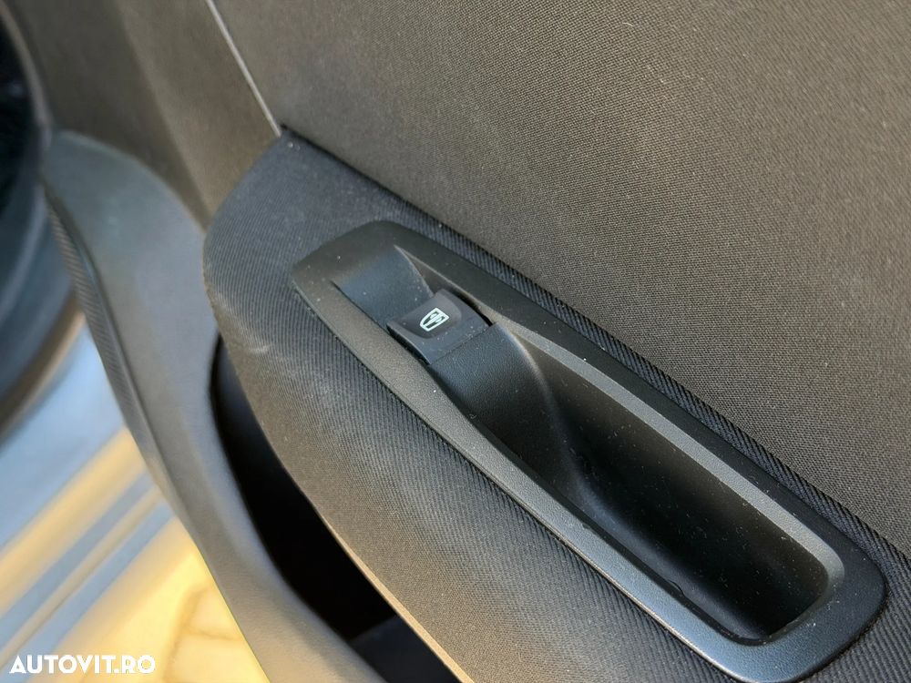 Renault Megane ENERGY dCi 110 EDC BUSINESS - 19