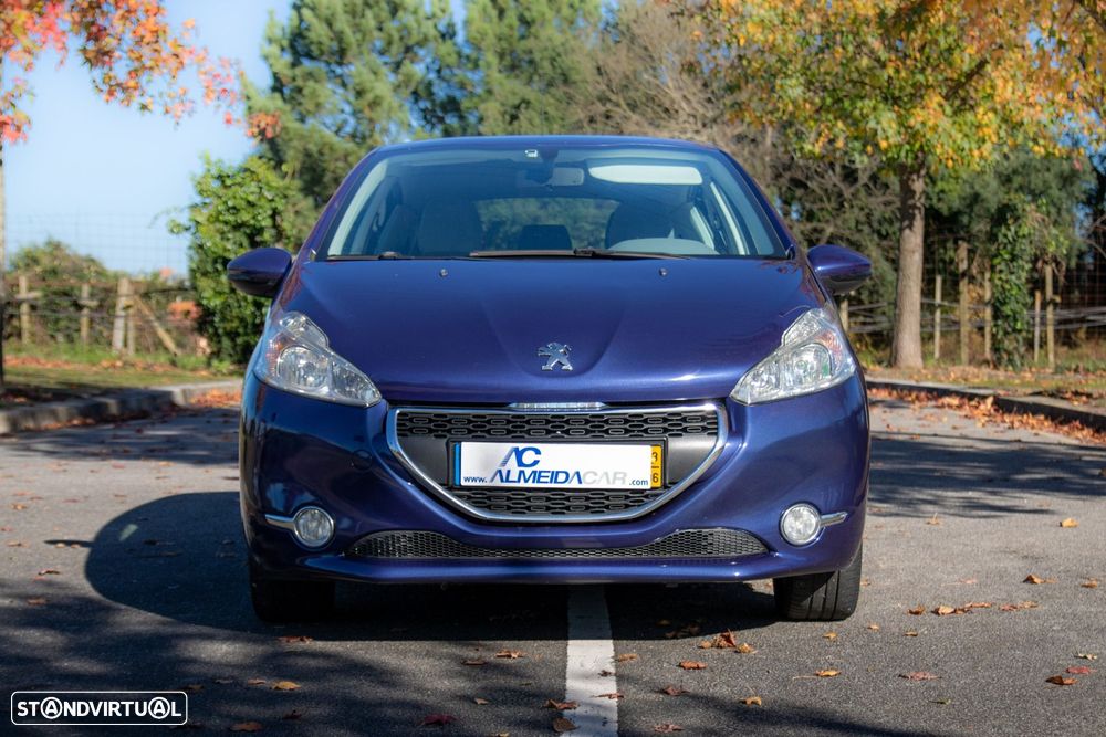 Peugeot 208 1.4 HDi - 2