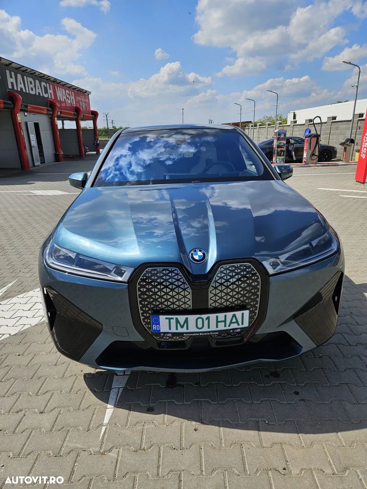 BMW iX xDrive50 - 1