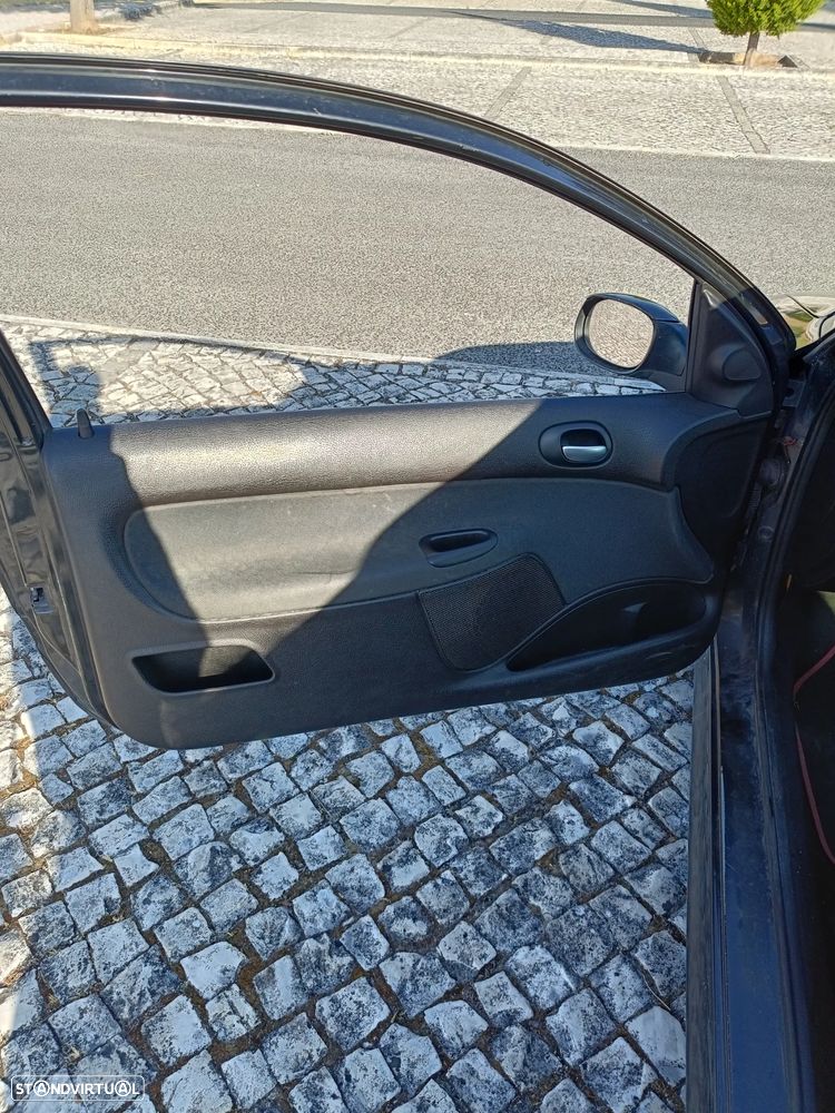 Peugeot 206 1.6 HDi S16 - 17