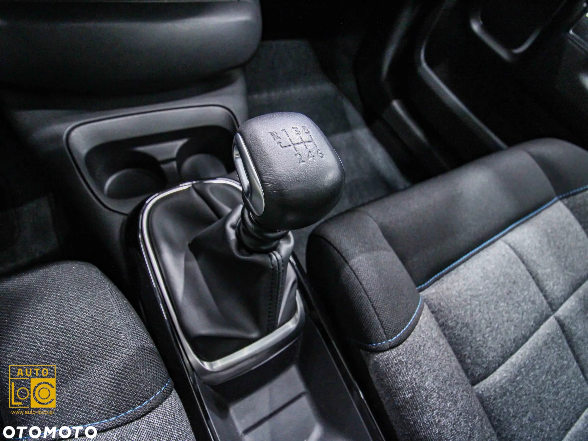 Citroën C4 Cactus 1.2 PureTech GPF Shine S&S - 27