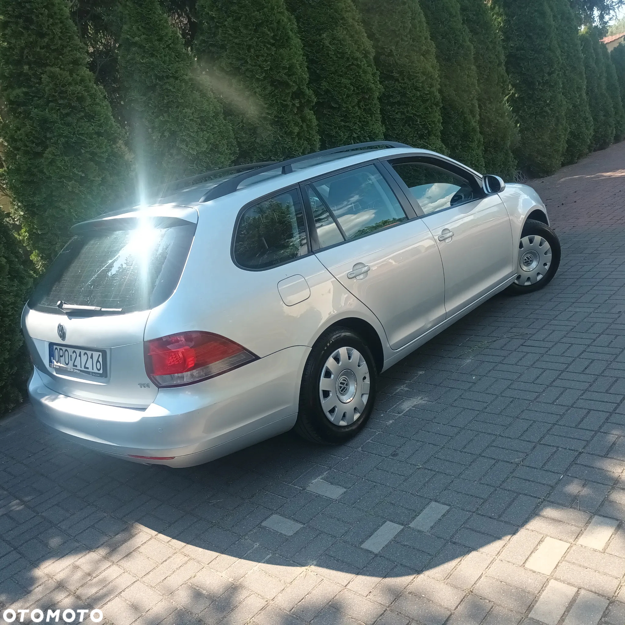 Volkswagen Golf VI 1.6 TDI BlueMot Comfortline - 7