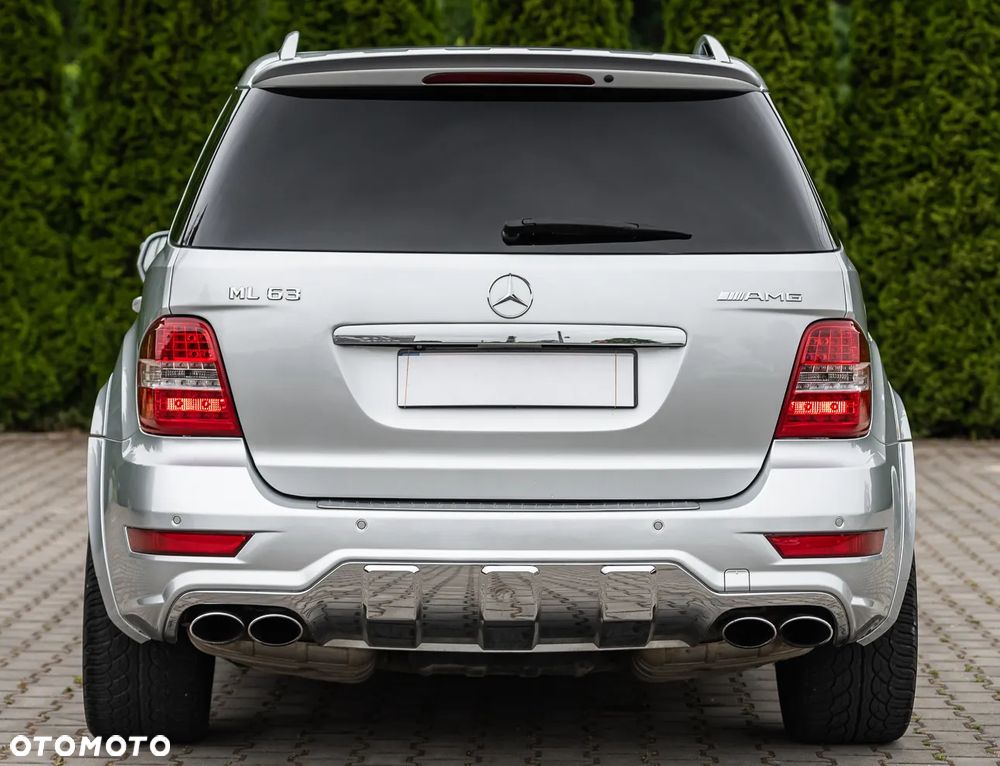 Mercedes-Benz ML 63 AMG 4Matic 7G-TRONIC 10th Anniversary - 27