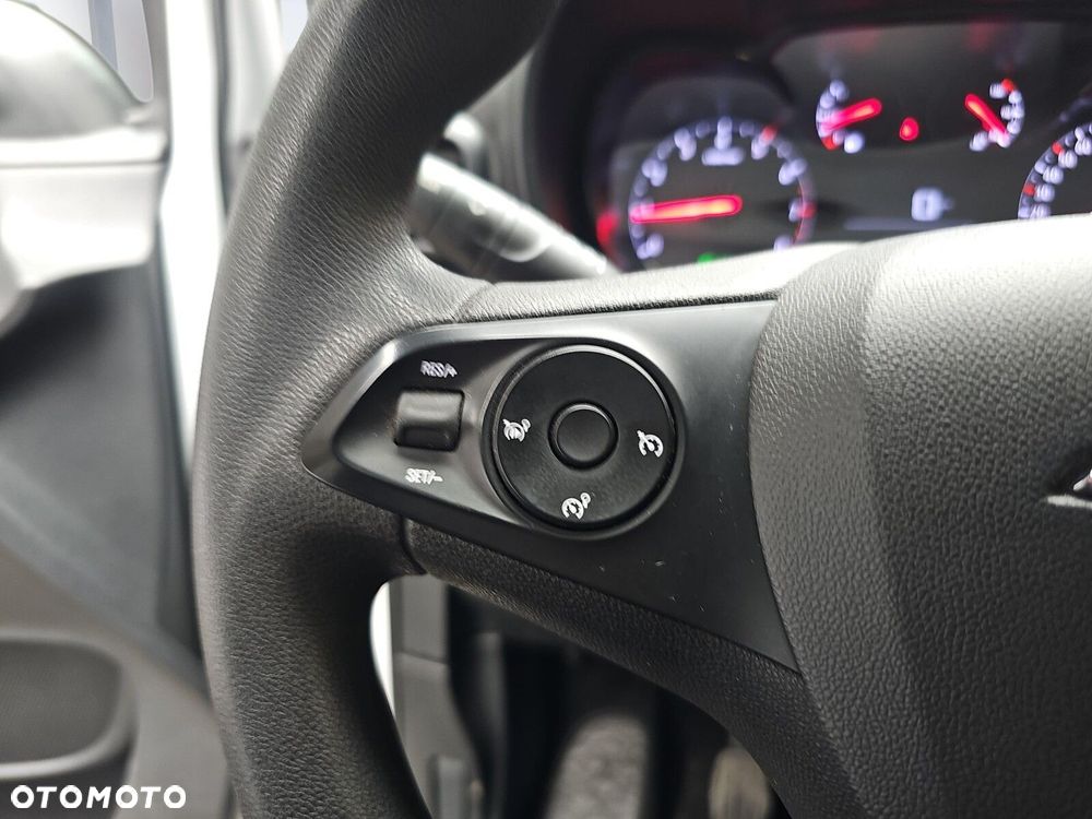 Opel Combo 1.5 DT Enjoy 102KM - 11