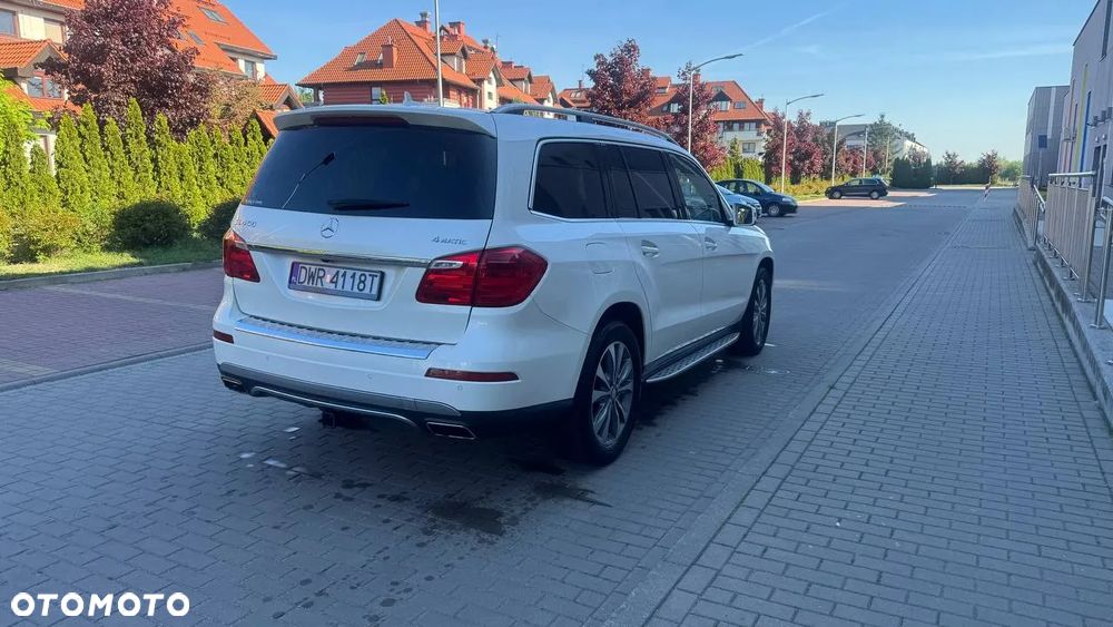 Mercedes-Benz GL 500 4Matic (BlueEFFICIENCY) 7G-TRONIC - 26