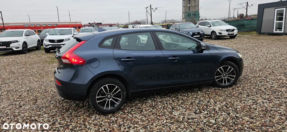Volvo V40 D2 Geartronic - 10