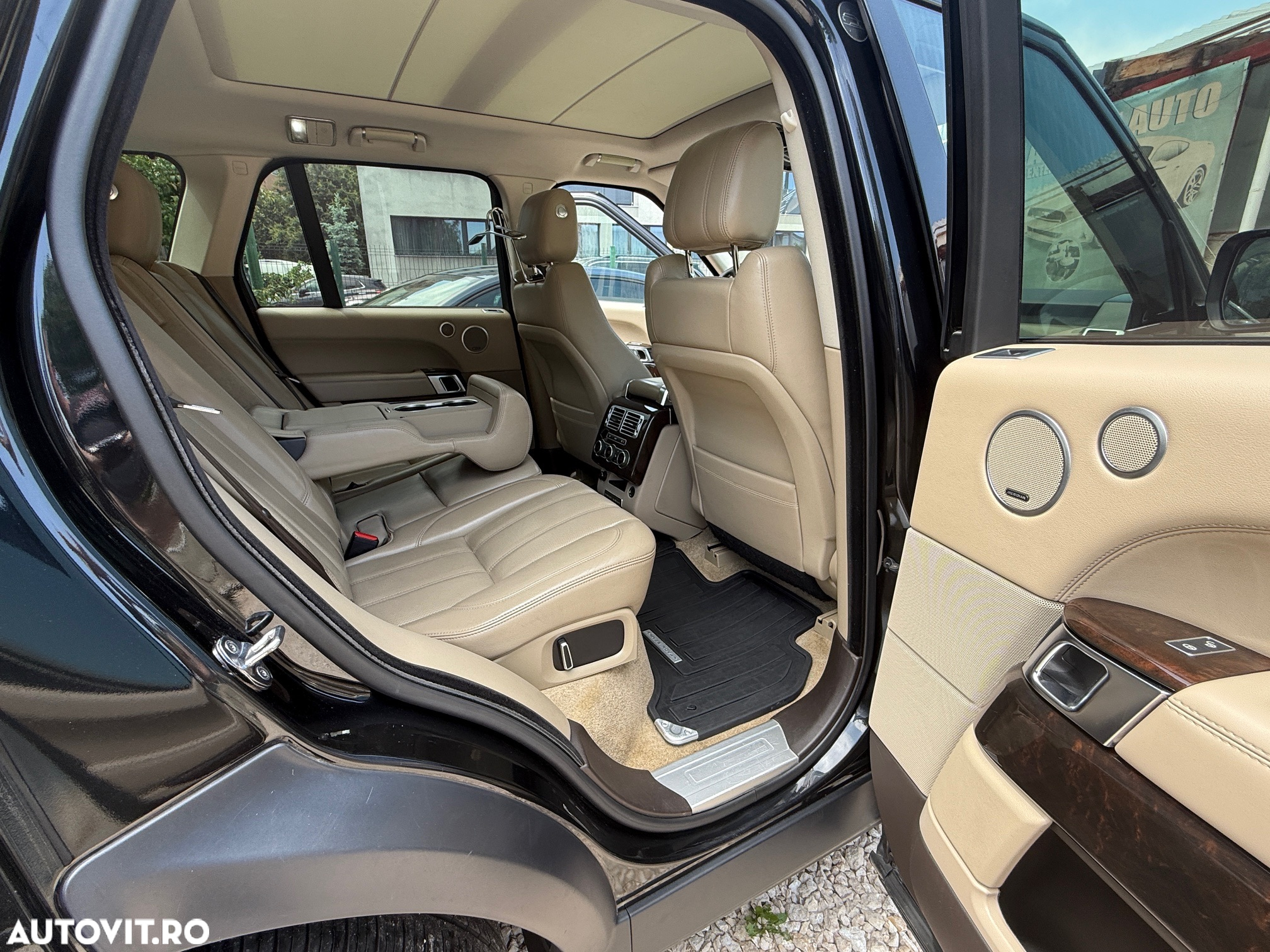 Land Rover Range Rover Vogue - 37