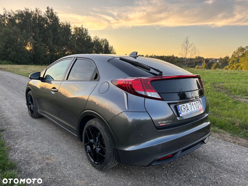 Honda Civic 1.8 S - 2