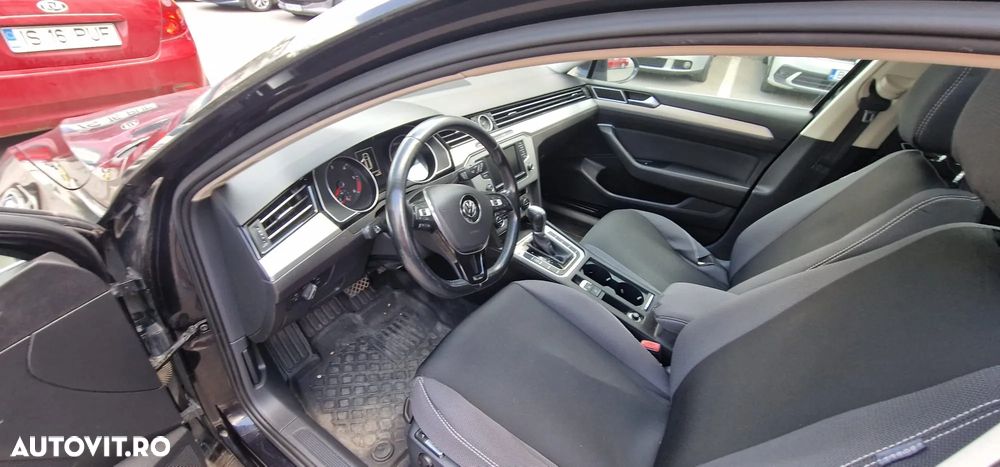 Volkswagen Passat Variant 2.0 TDI DSG Comfortline - 4