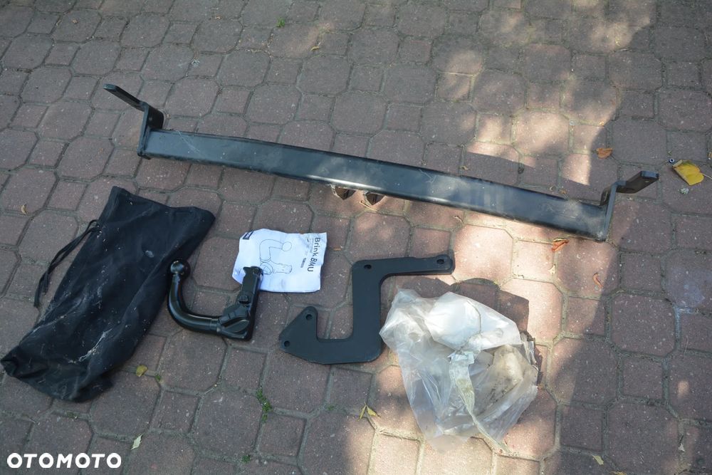 Peugeot 5008 2017 -  hak wypinany Westfalia na klucz - 4