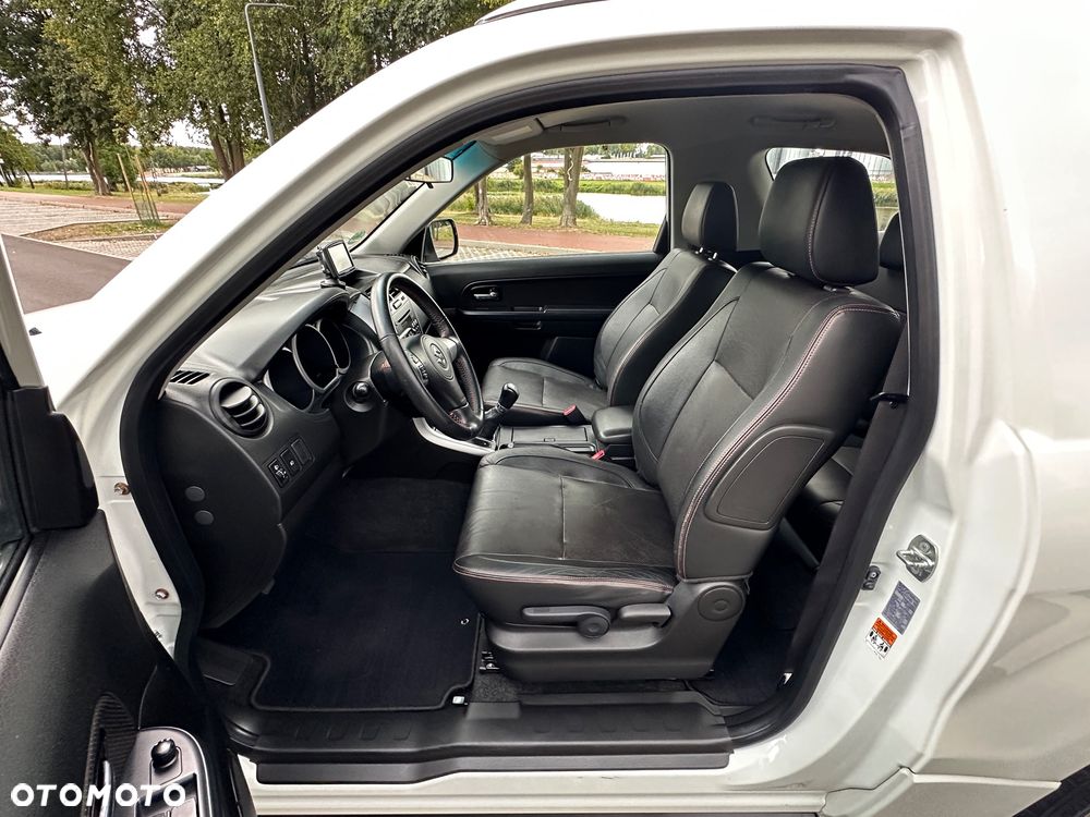 Suzuki Grand Vitara - 25