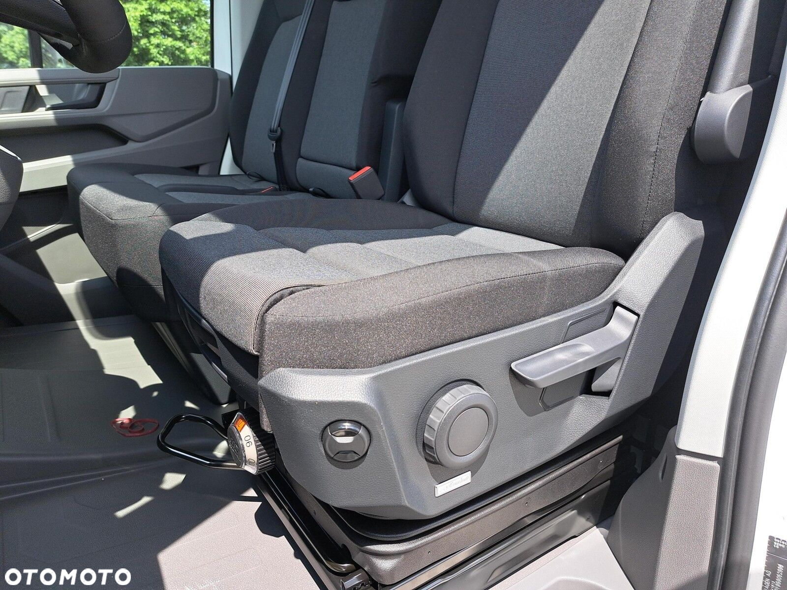Volkswagen Crafter - 12