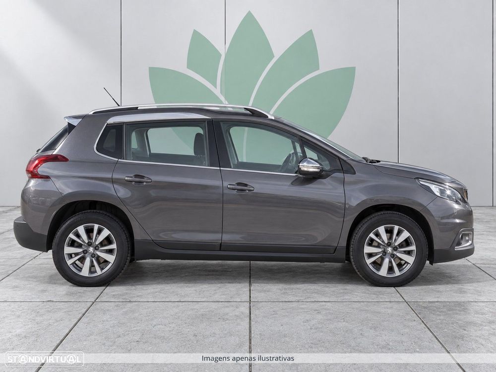 Peugeot 2008 1.2 PureTech Style - 3