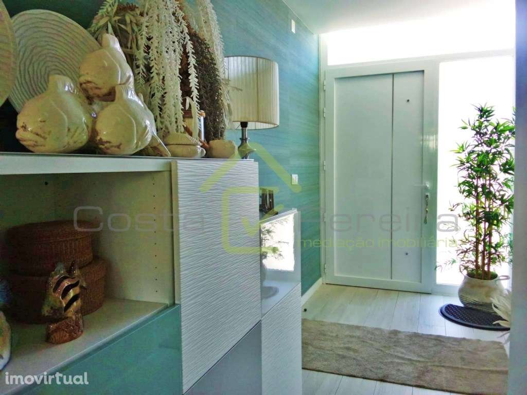 Moradia T3 em condomínio com piscina - Grande imagem: 2/21