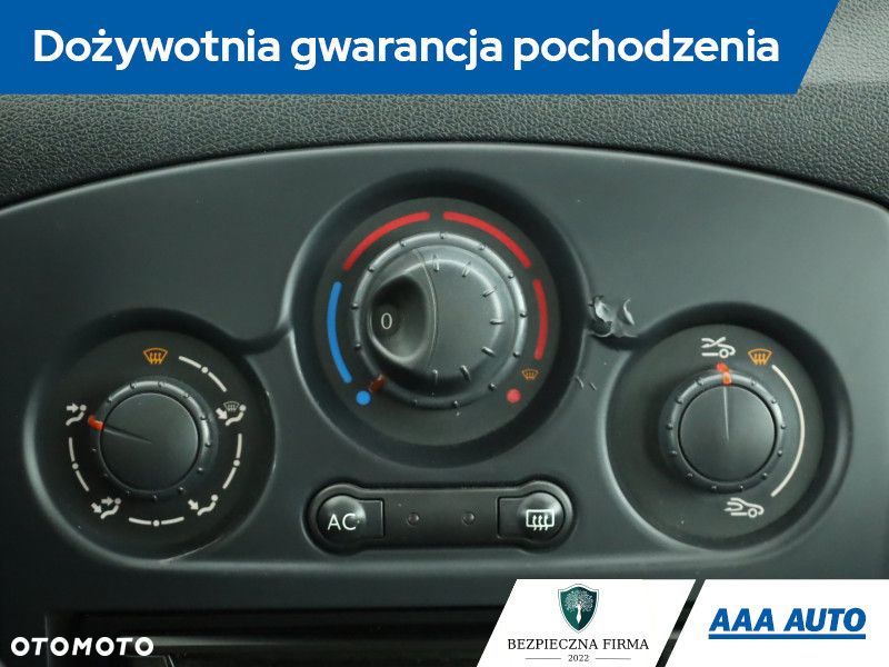 Renault Clio - 11