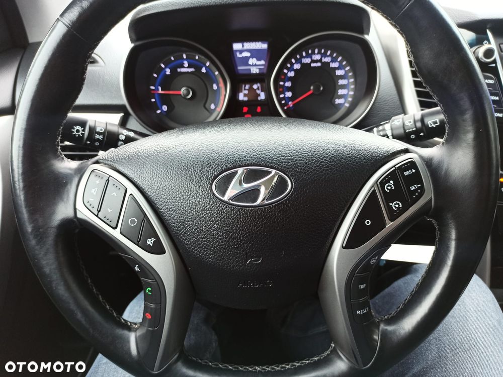 Hyundai i30 1.6 CRDi Comfort - 14