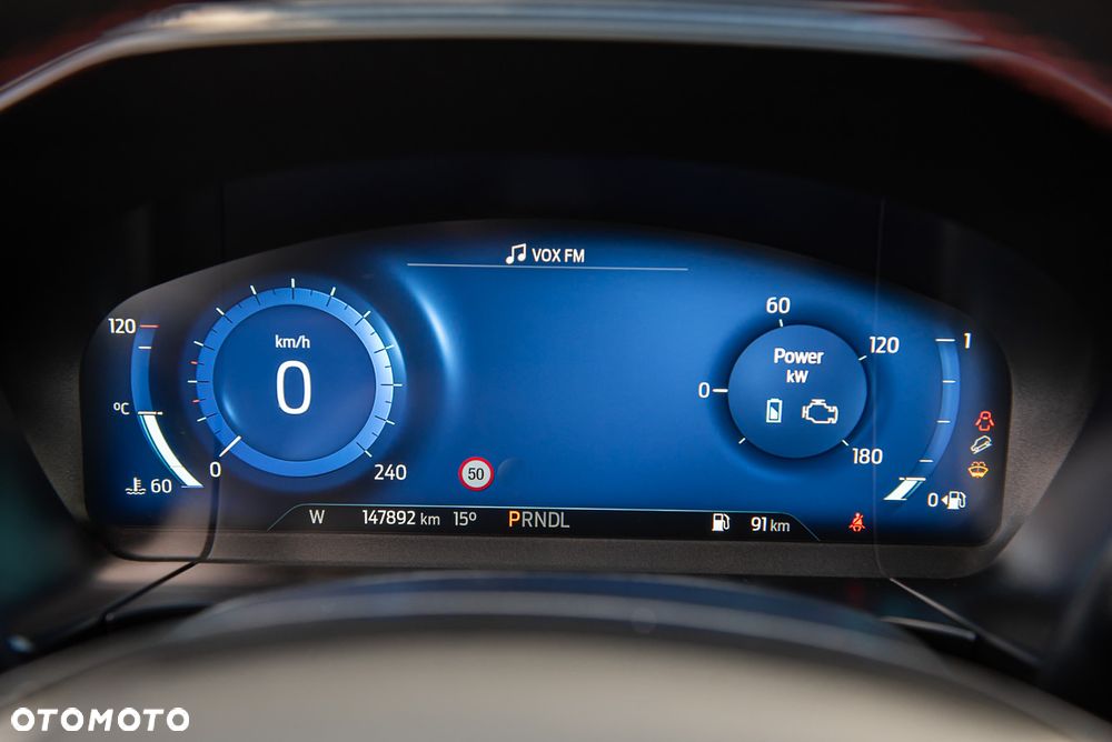 Ford Kuga 2.5 Duratec FHEV ST-LINE X - 20