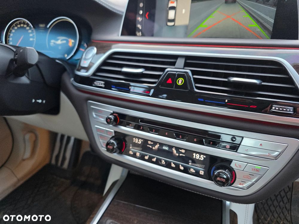 BMW Seria 7 740d xDrive - 10