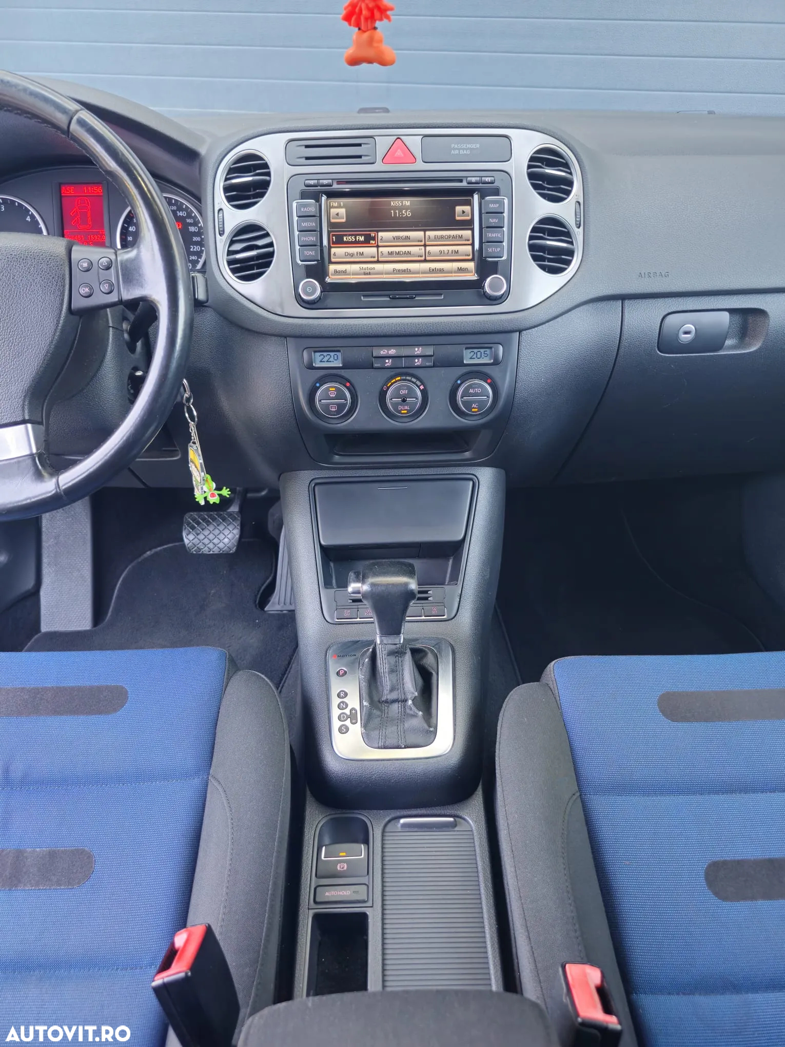 Volkswagen Tiguan 2.0 TDI 4Motion DSG Sport & Style - 4