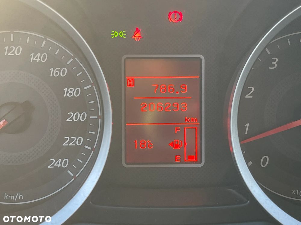 Mitsubishi Lancer 1.8 Intense - 8