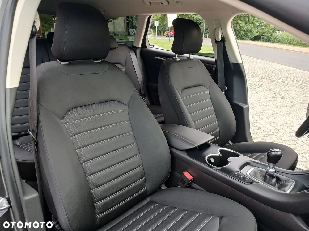 Ford Mondeo - 22