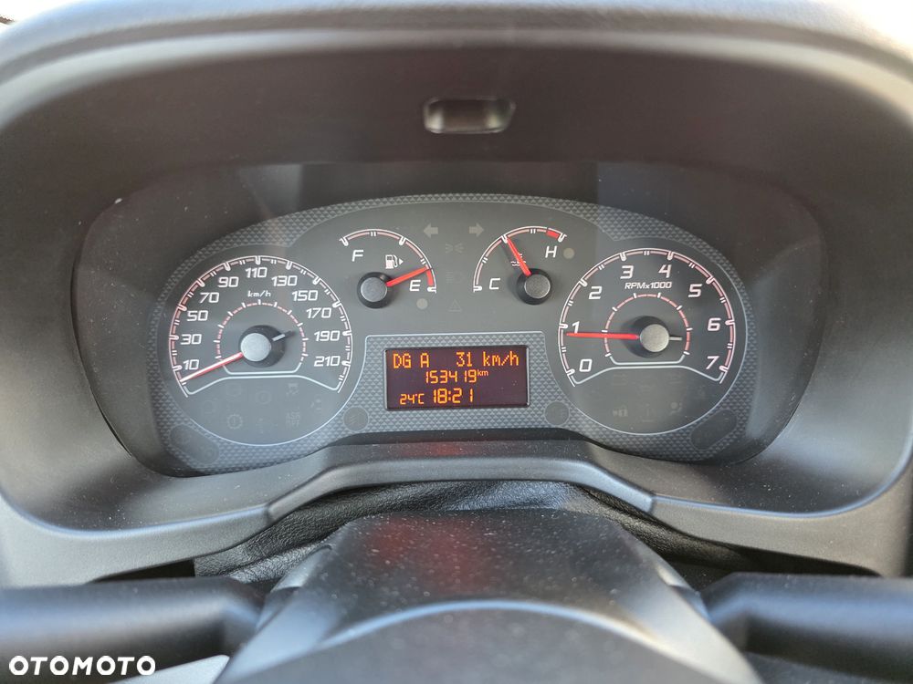 Fiat Qubo 1.4 8V More - 12