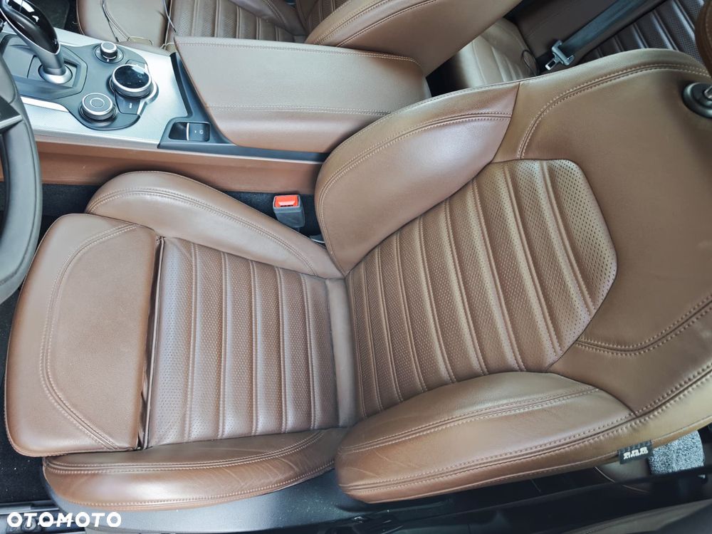 Alfa Romeo Stelvio 2.0 Turbo Super Q4 - 13