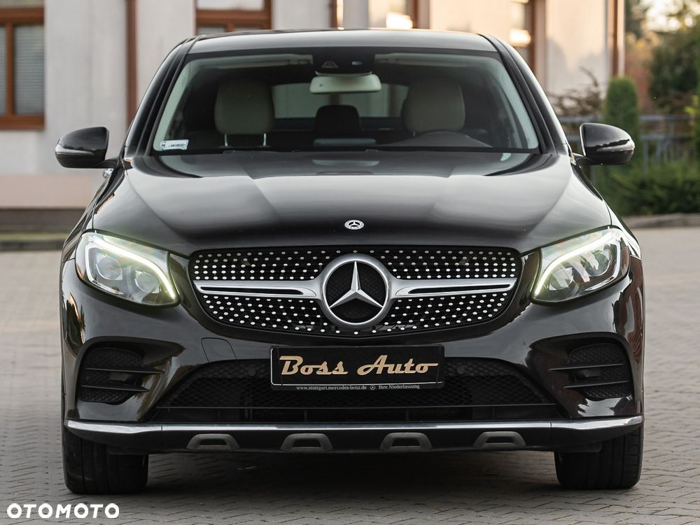 Mercedes-Benz GLC 300 4-Matic - 4