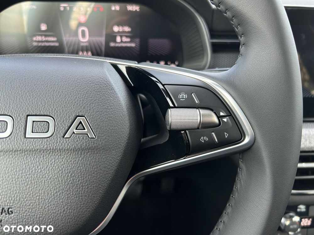 Skoda Kamiq 1.0 TSI Drive - 17