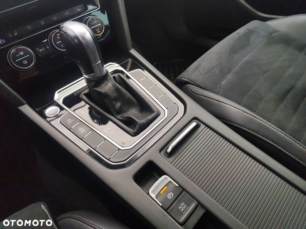 Volkswagen Passat 1.8 TSI BMT Highline DSG - 22