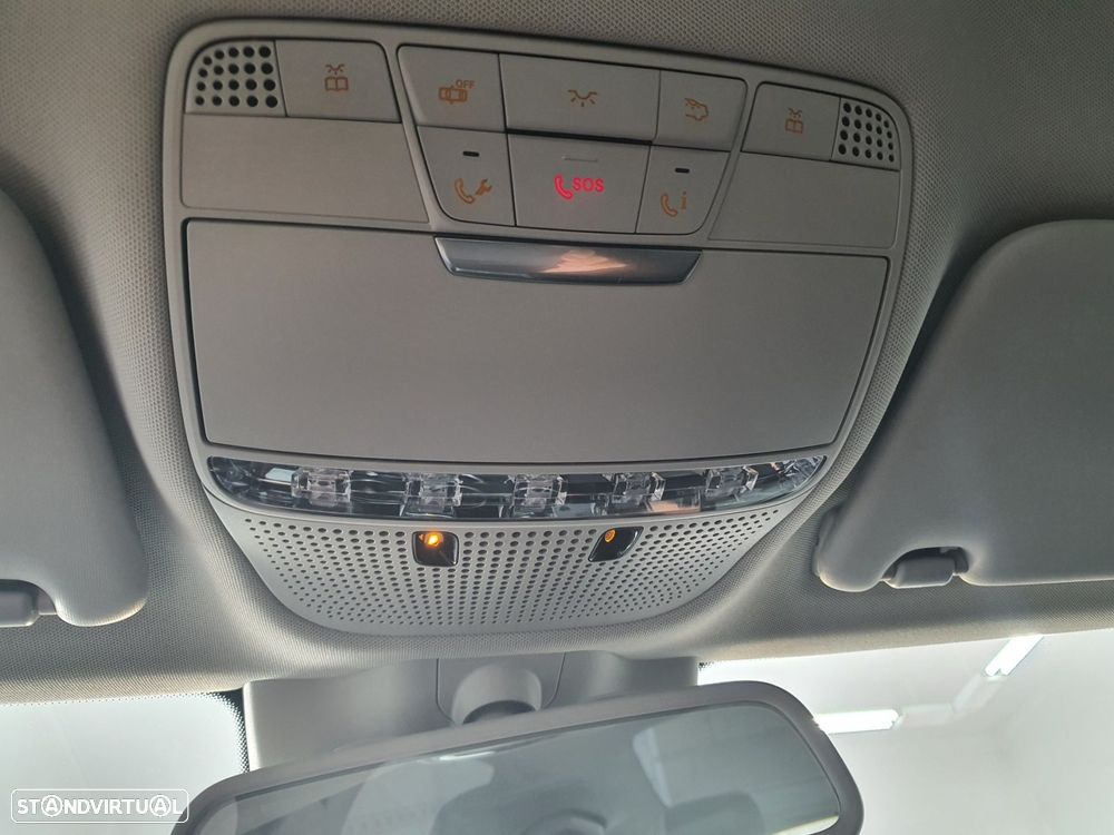 Mercedes-Benz C 300 h Avantgarde - 32