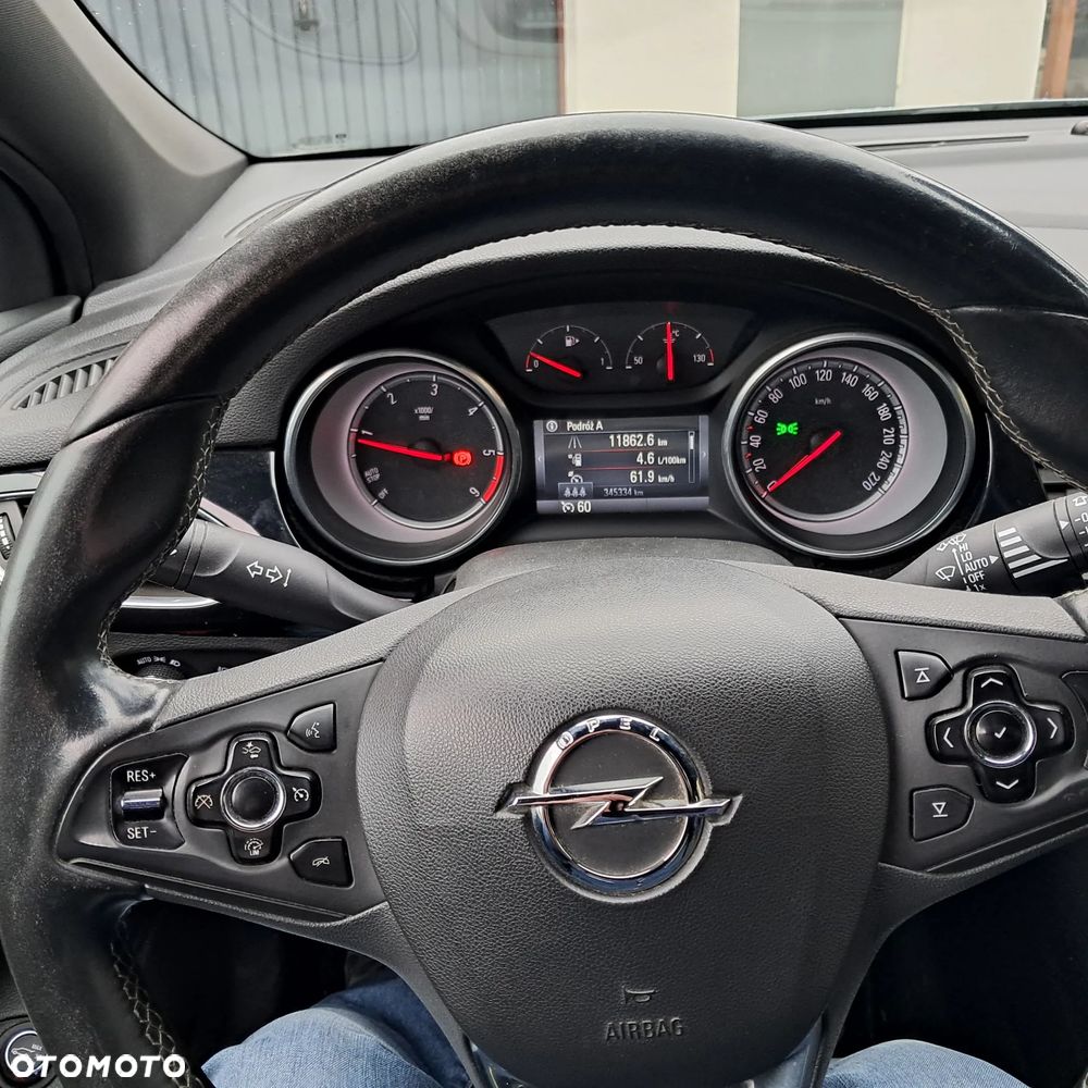 Opel Astra 1.6 D (CDTI) Start/Stop Dynamic - 13