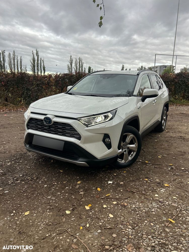 Toyota RAV4 - 1