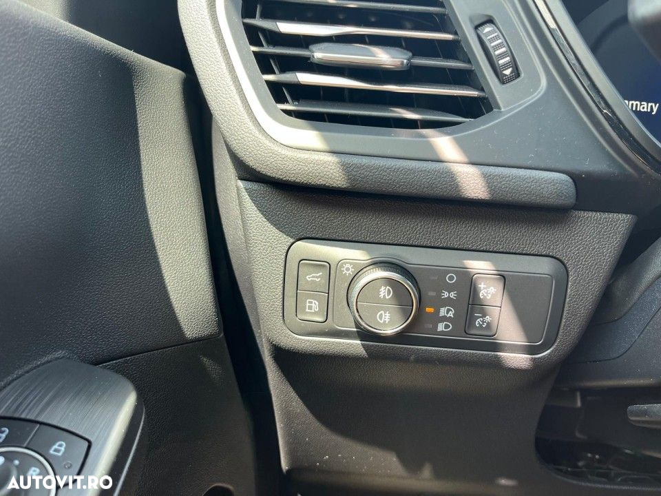 Ford Kuga - 20