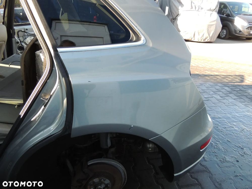 Ćwiartka nadwozia lewy tył AUDI Q5 8R '10 TDI - 2