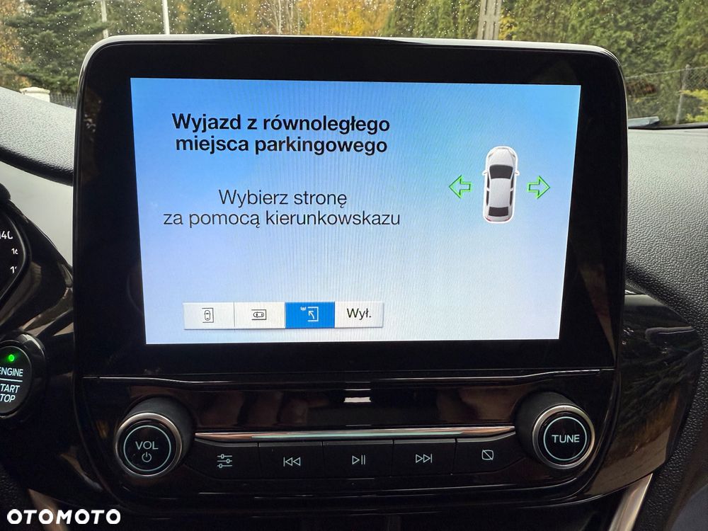 Ford Fiesta 1.0 EcoBoost S&S TITANIUM - 37