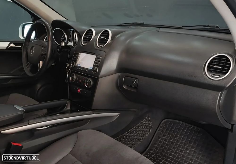 Mercedes-Benz ML 320 CDi - 21