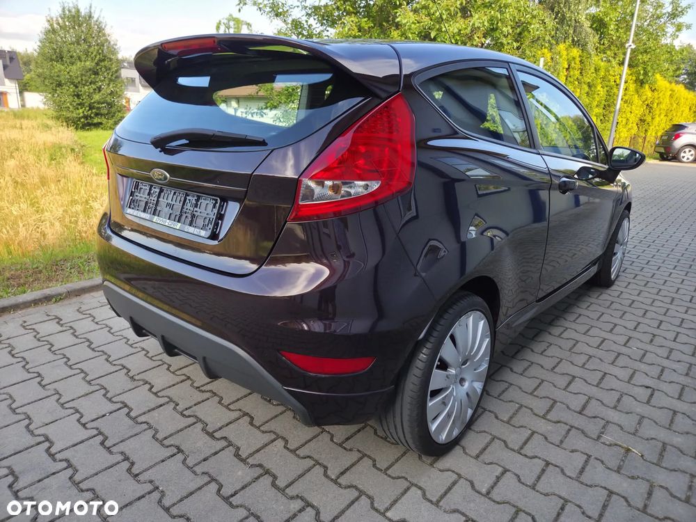Ford Fiesta 1.25 Champions Edition - 4