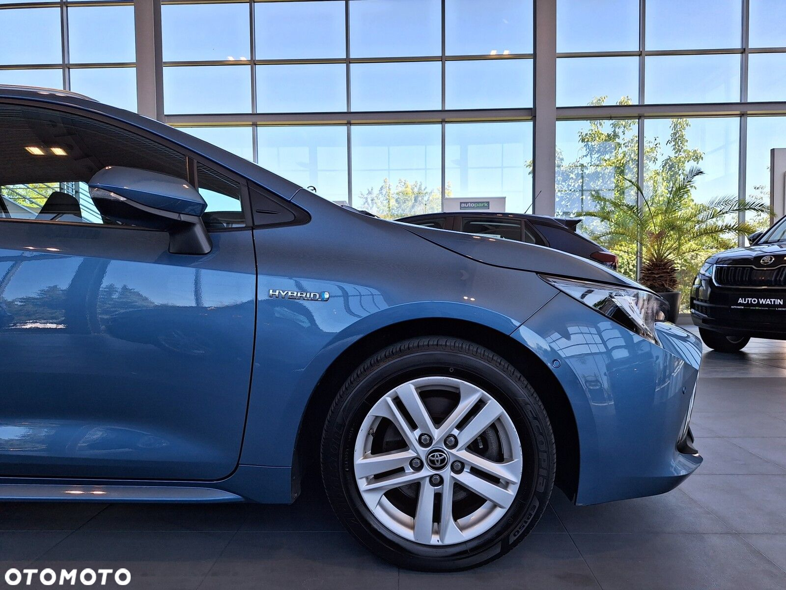 Toyota Corolla 2.0 Hybrid Comfort - 12