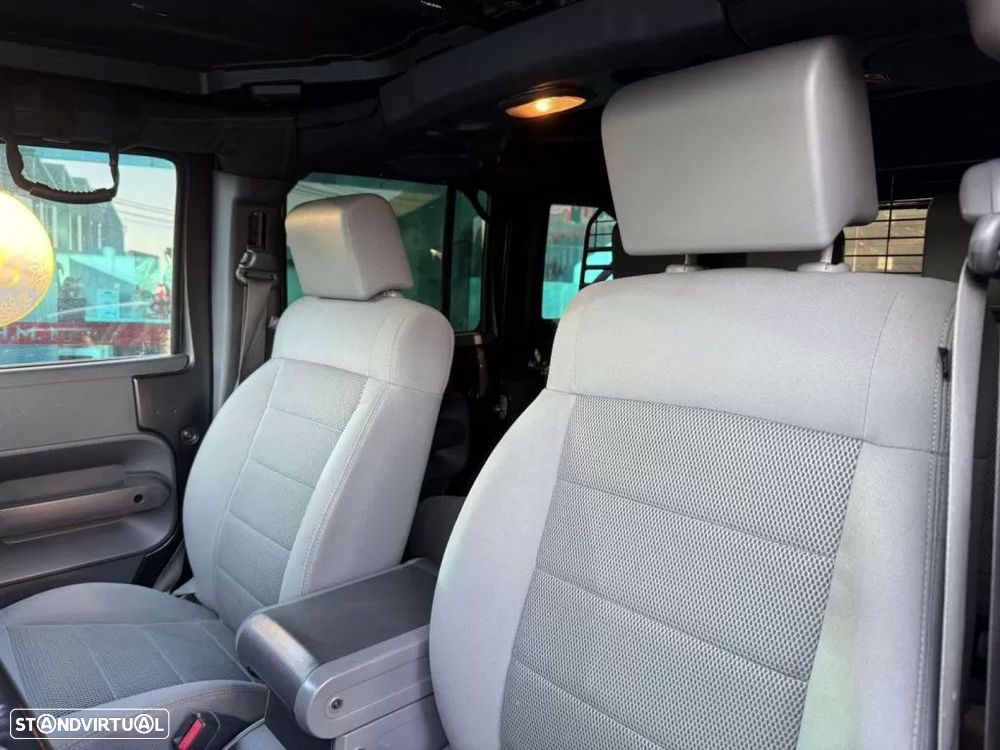 Jeep Wrangler Unlimited 2.8 CRD ATX Sahara Limited - 12